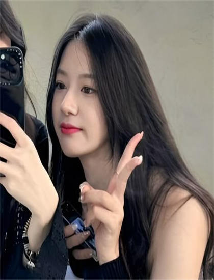 人物深度分析：保龄球少女！中的的社会意义与现实影响 展现表演艺术的魅力